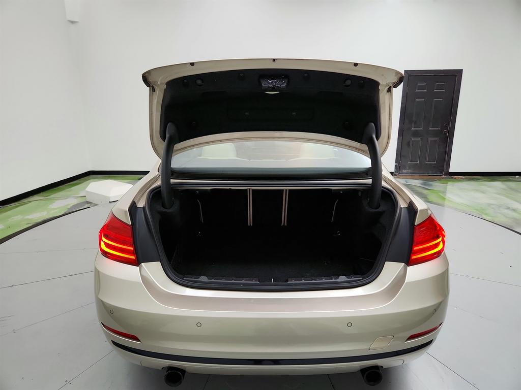 2017 BMW 4-Series 440xi photo