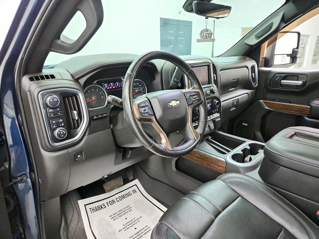 2020 Chevrolet Silverado 1500 High Country photo