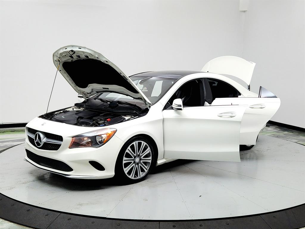 2017 Mercedes-Benz cla CLA250 photo