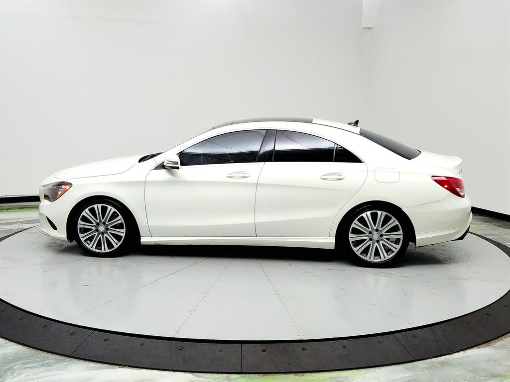 2017 Mercedes-Benz cla CLA250 photo