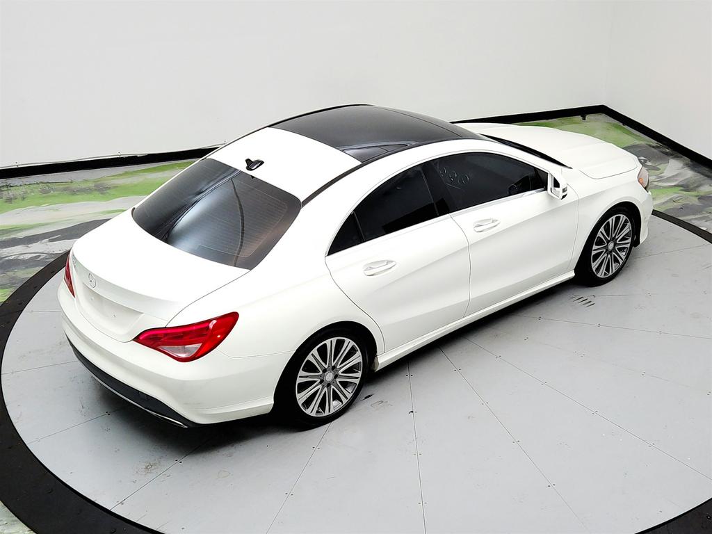 2017 Mercedes-Benz cla CLA250 photo
