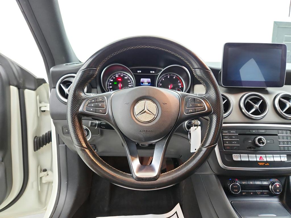 2017 Mercedes-Benz cla CLA250 photo