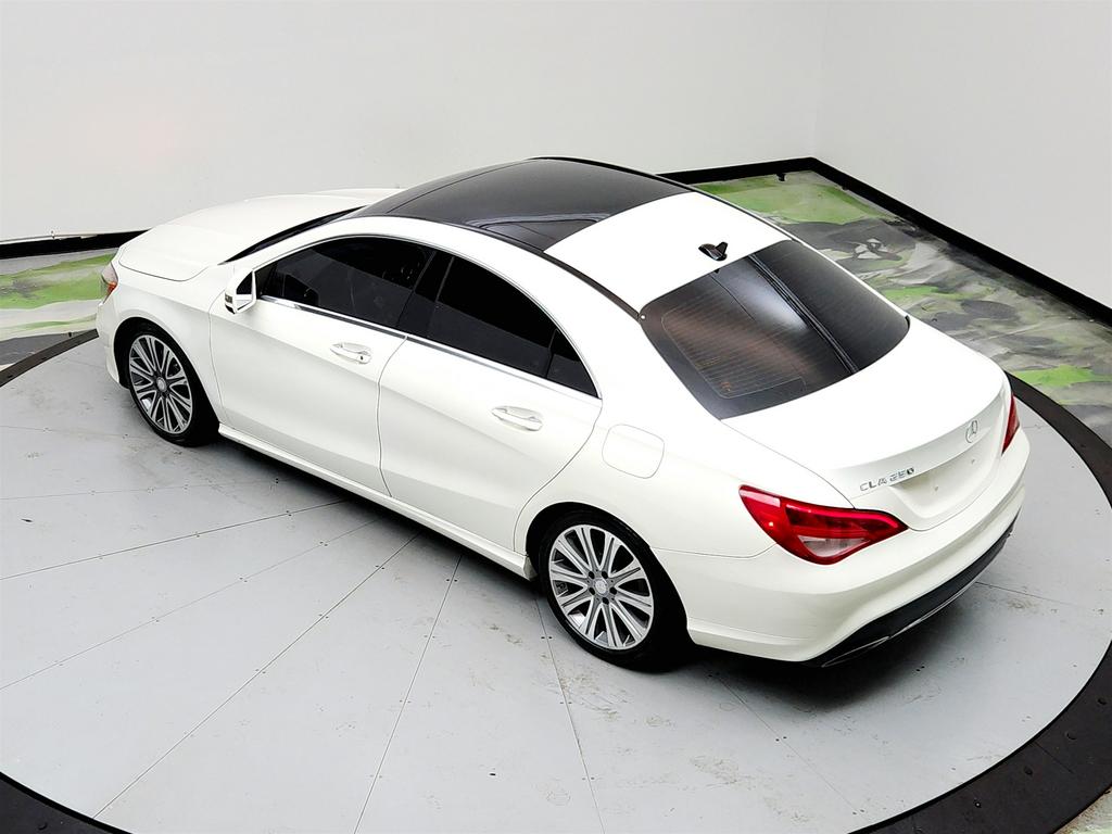 2017 Mercedes-Benz cla CLA250 photo