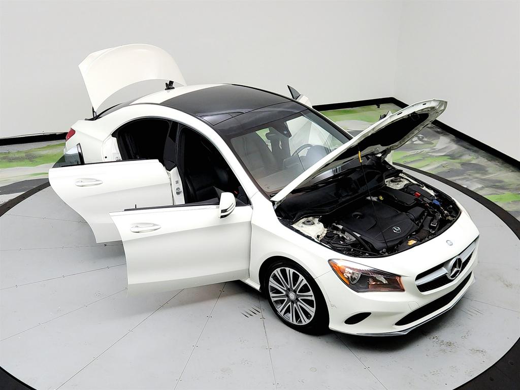 2017 Mercedes-Benz cla CLA250 photo
