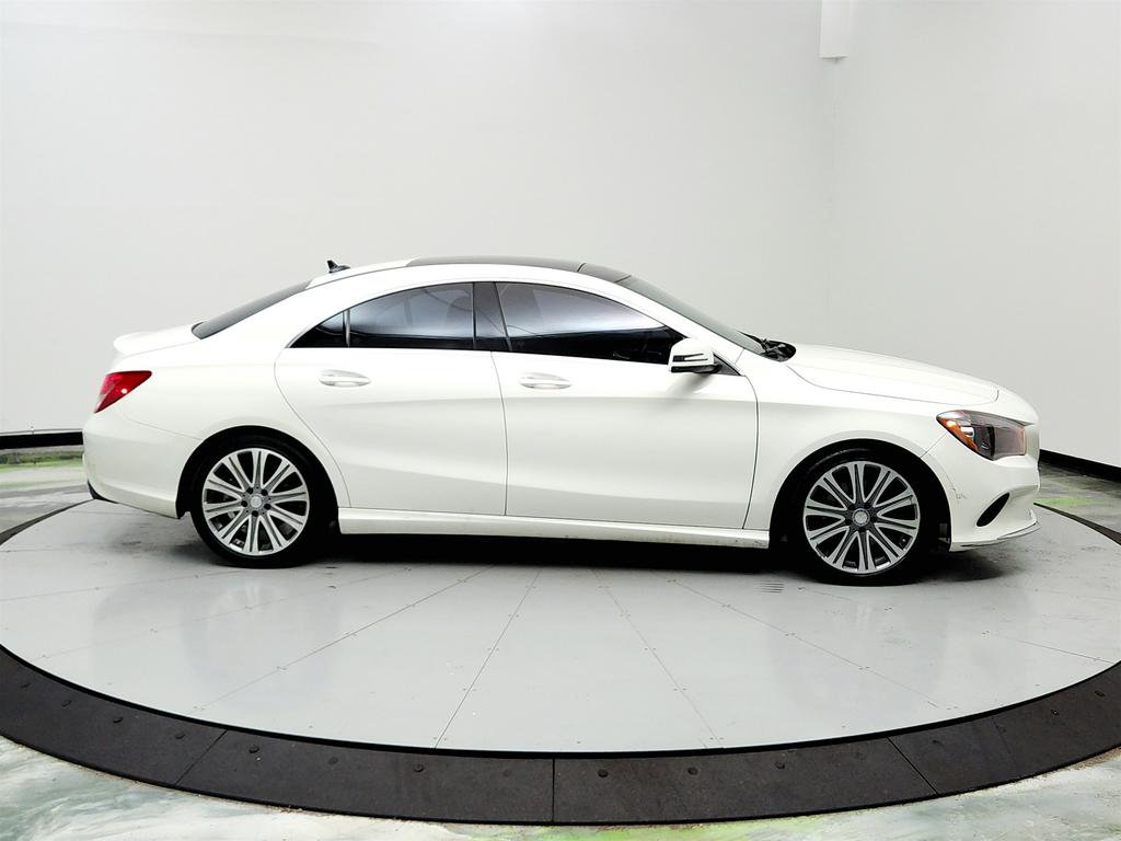2017 Mercedes-Benz cla CLA250 photo