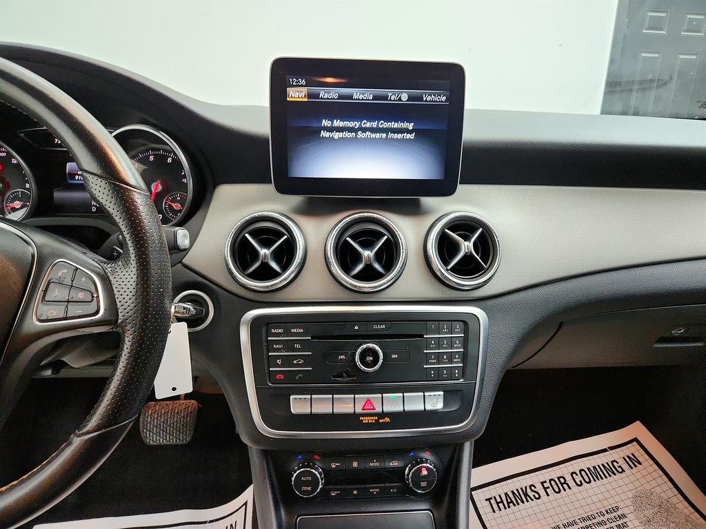 2017 Mercedes-Benz cla CLA250 photo