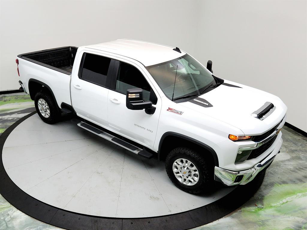 2024 Chevrolet Silverado 2500 LT photo