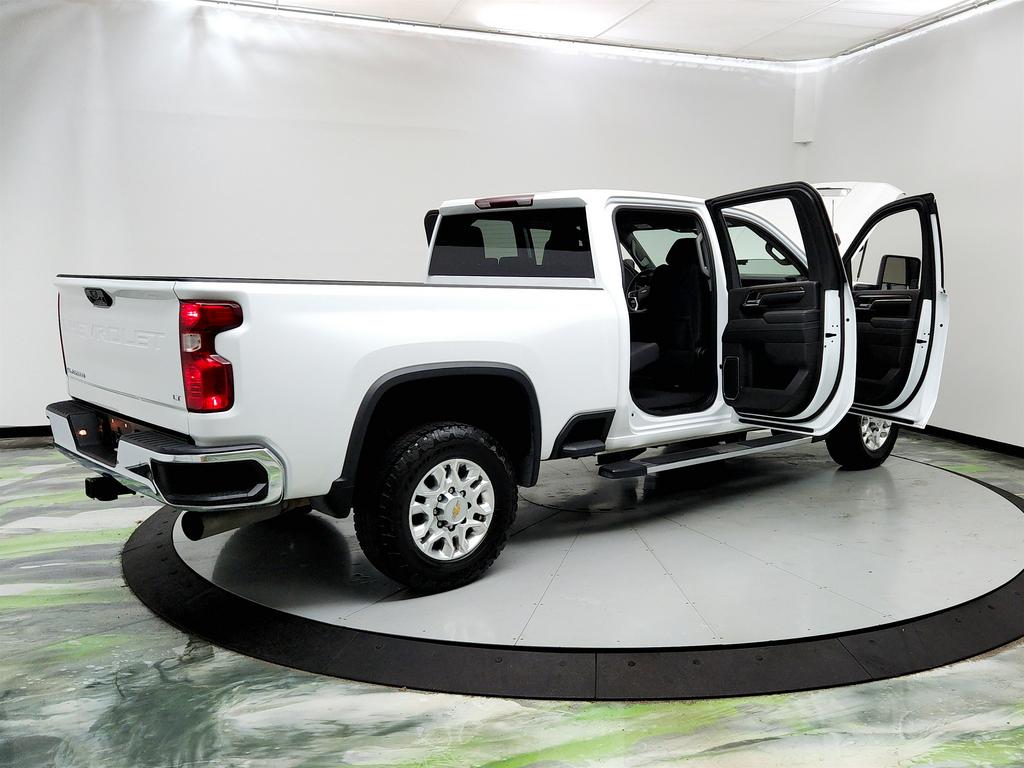 2024 Chevrolet Silverado 2500 LT photo
