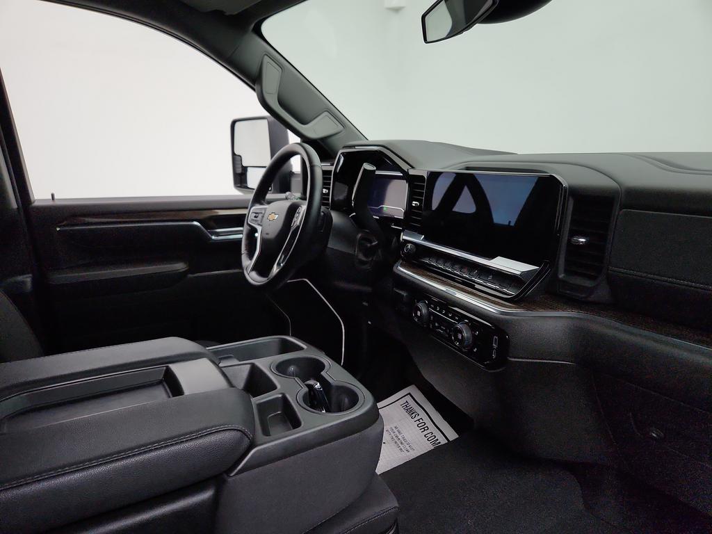 2024 Chevrolet Silverado 2500 LT photo