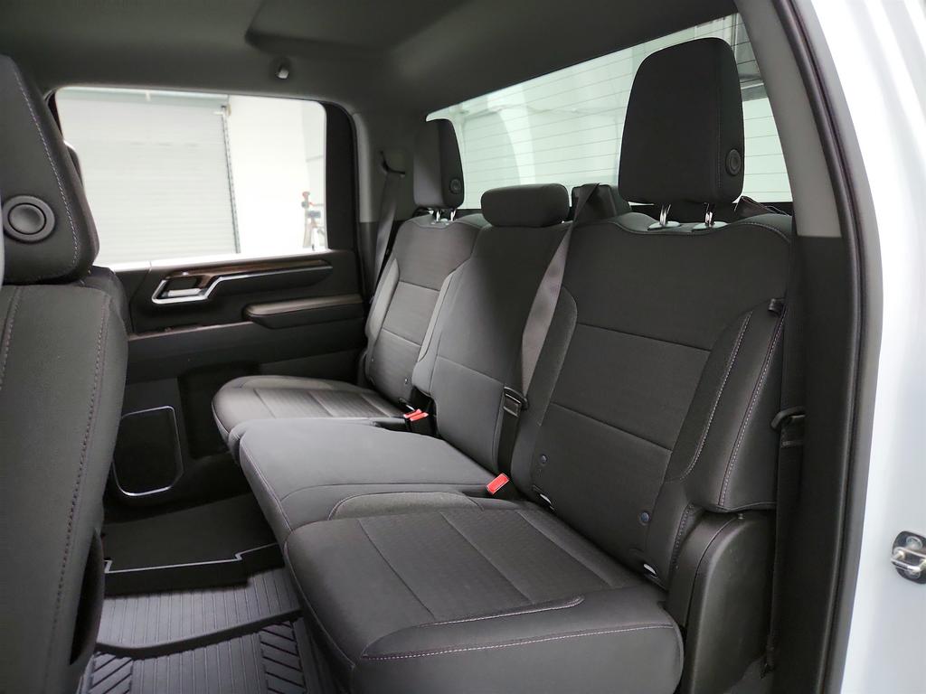 2024 Chevrolet Silverado 2500 LT photo