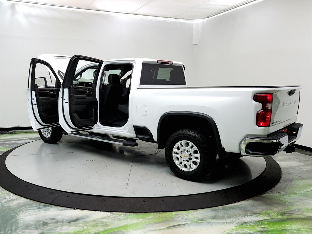2024 Chevrolet Silverado 2500 LT photo