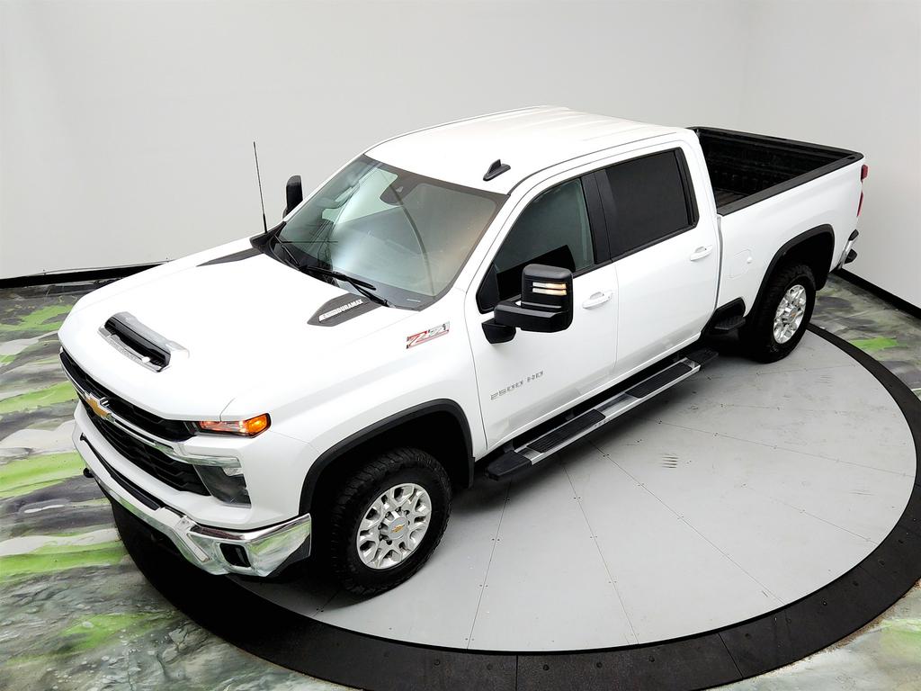 2024 Chevrolet Silverado 2500 LT photo