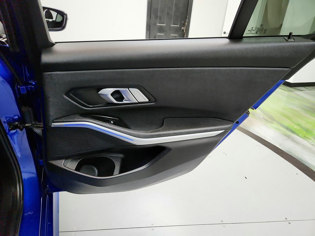 2021 BMW 3-Series M340i photo