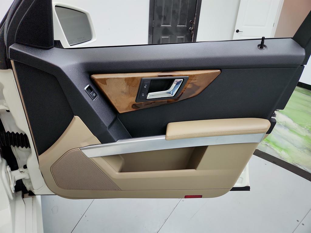 2011 Mercedes-Benz GLK-Class GLK350 photo