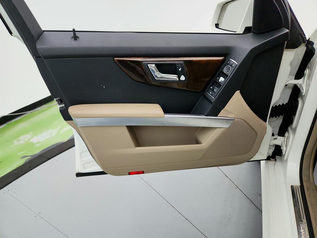 2011 Mercedes-Benz GLK-Class GLK350 photo