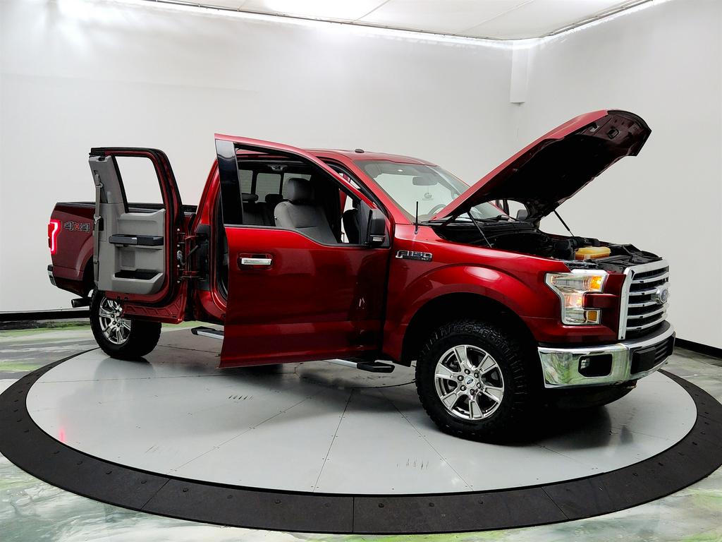 2016 Ford F150 XLT photo