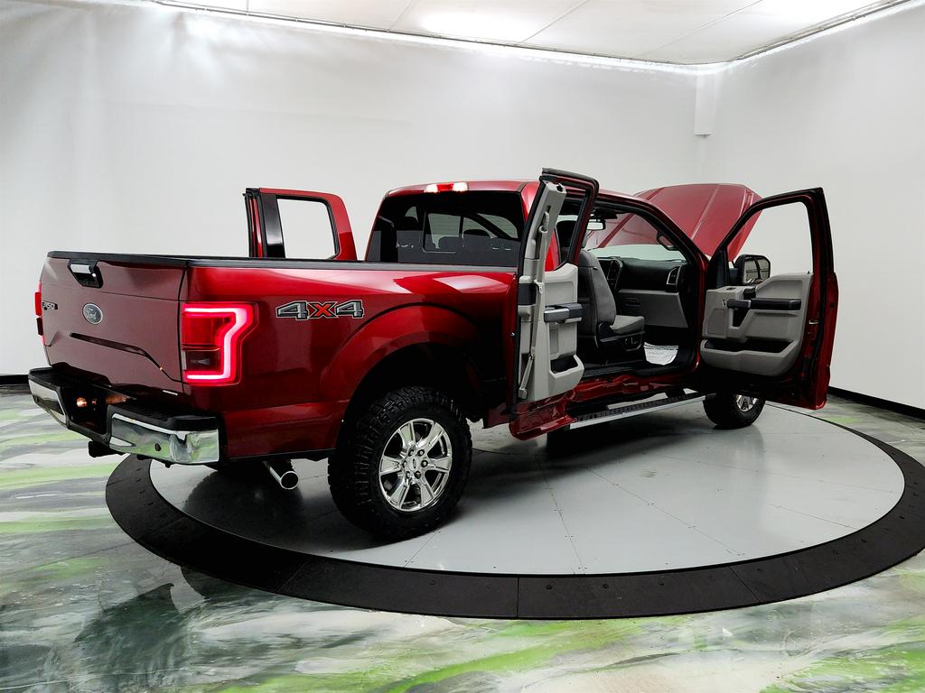 2016 Ford F150 XLT photo