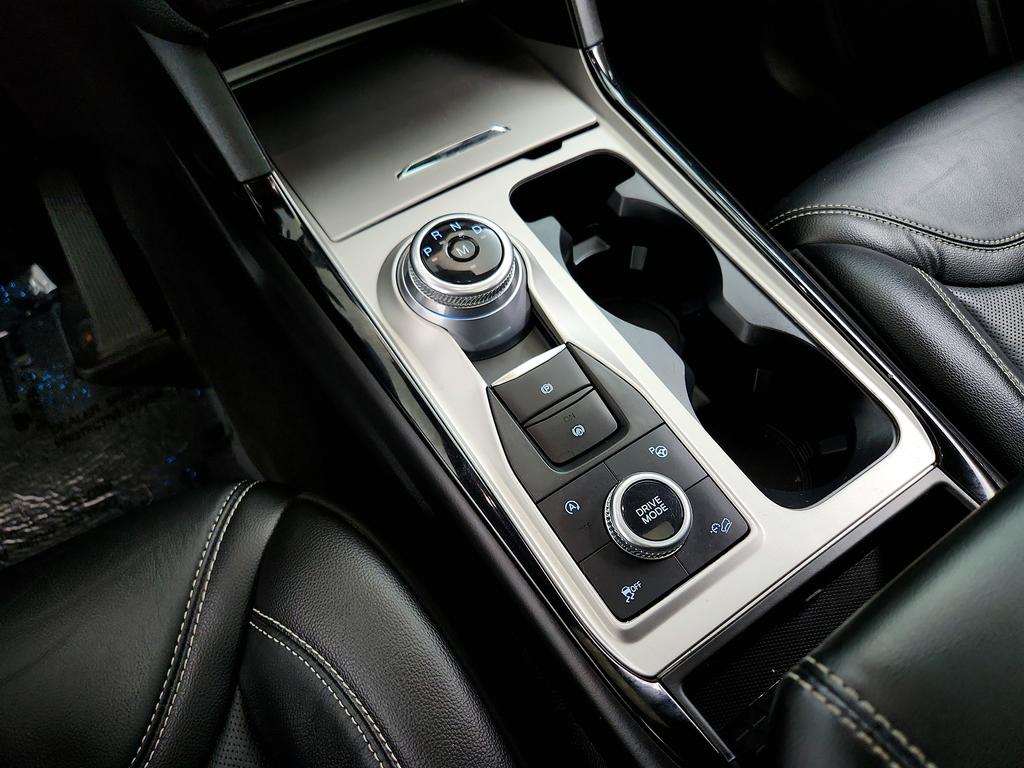 2021 Ford Explorer ST photo
