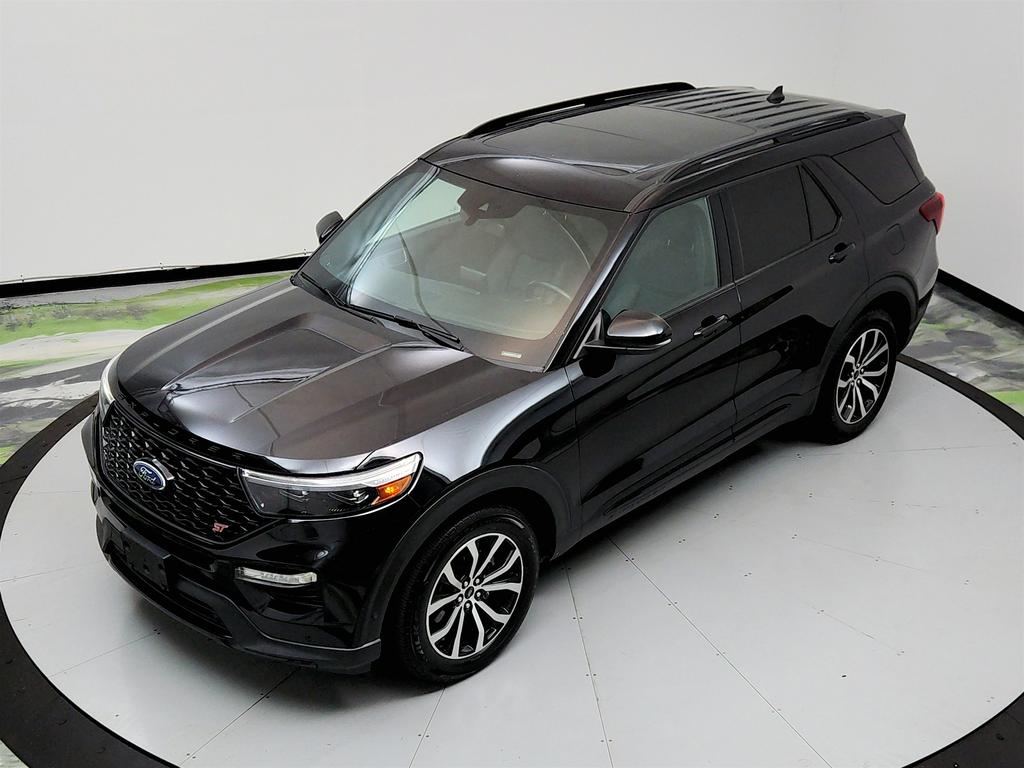 2021 Ford Explorer ST photo