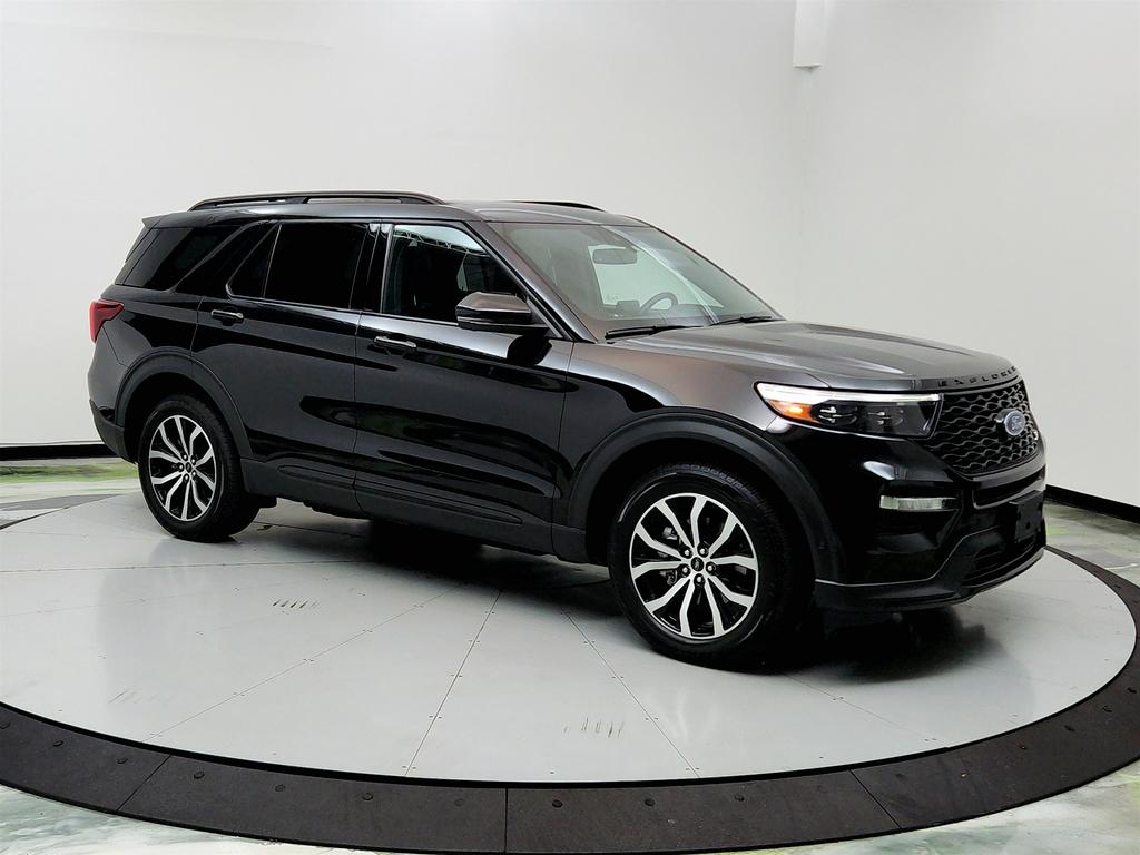 2021 Ford Explorer ST photo