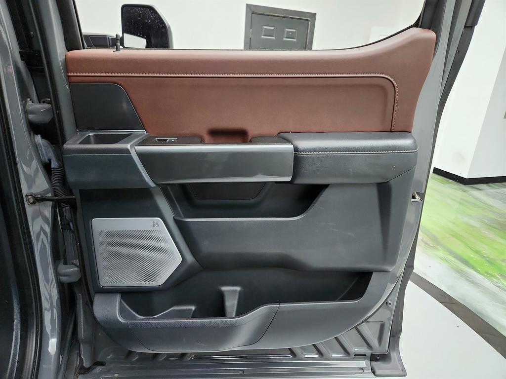 2021 Ford F150 Lariat photo
