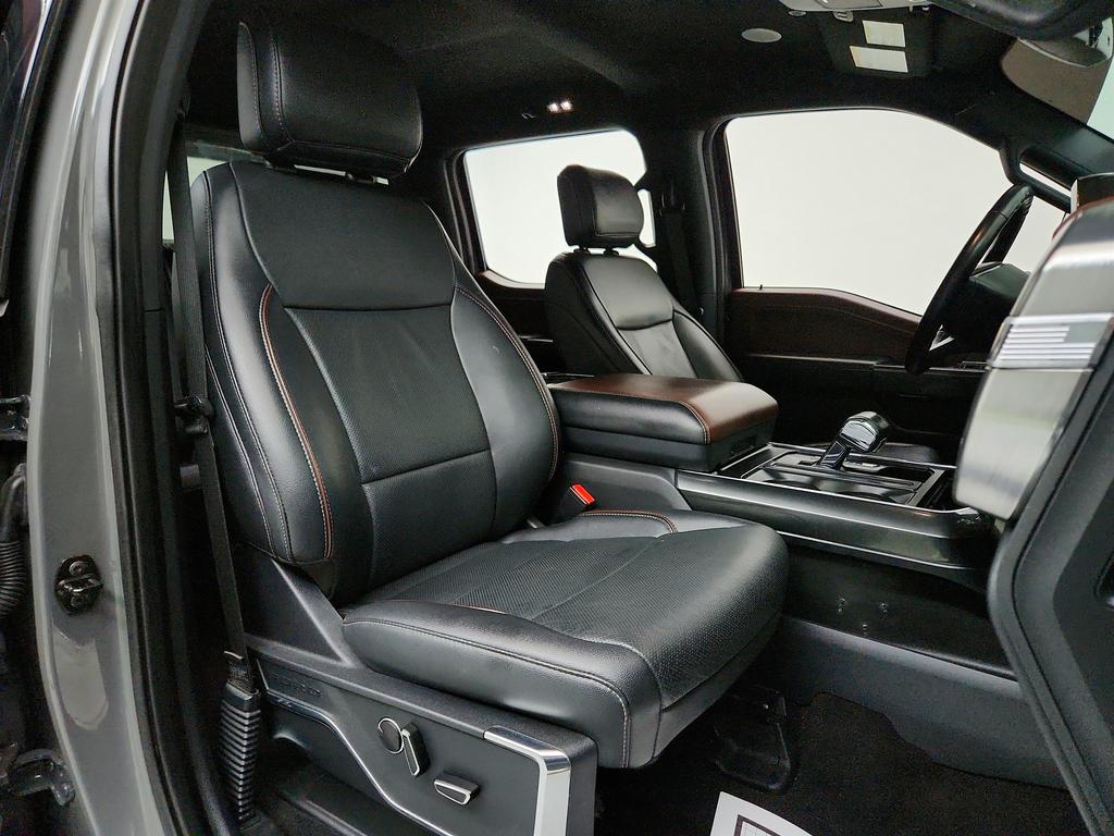 2021 Ford F150 Lariat photo