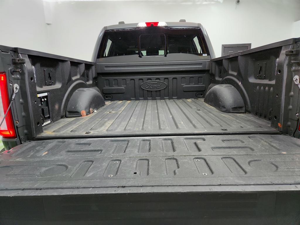 2021 Ford F150 Lariat photo