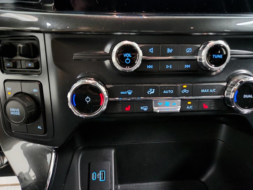 2022 Ford F150 XLT photo