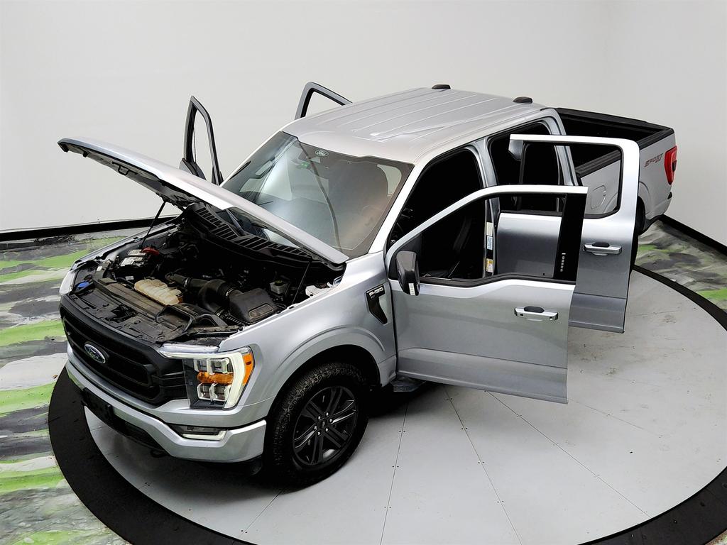 2022 Ford F150 XLT photo