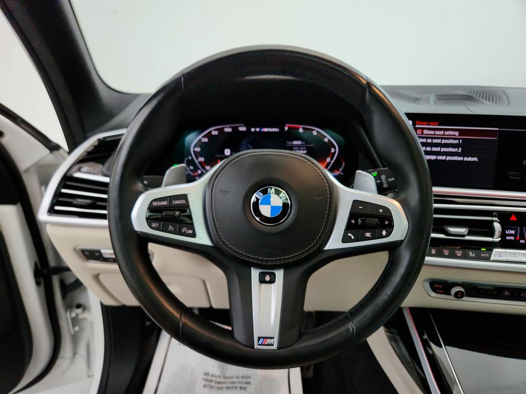 2021 BMW X7 M50i photo