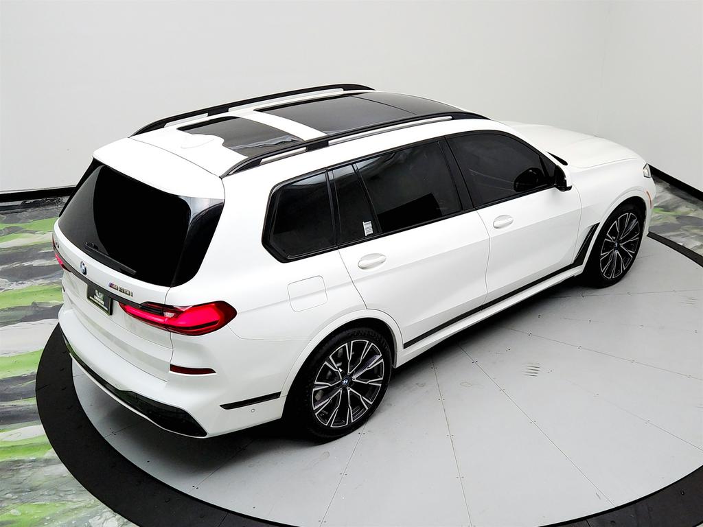 2021 BMW X7 M50i photo