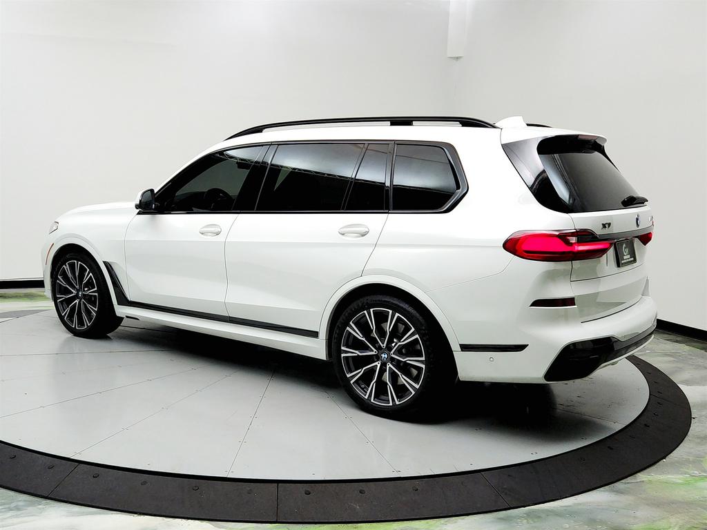 2021 BMW X7 M50i photo