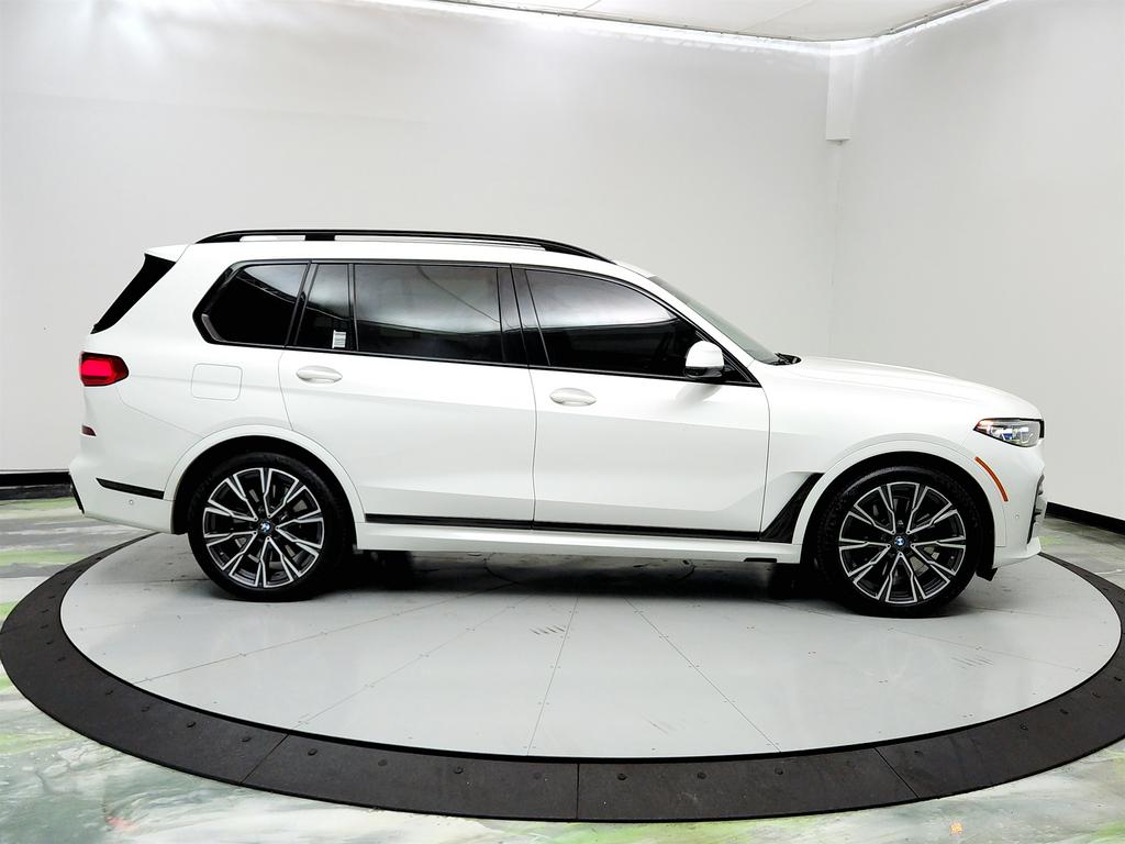 2021 BMW X7 M50i photo