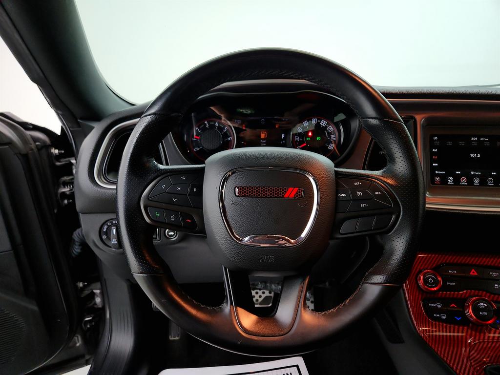2022 Dodge Challenger SXT photo