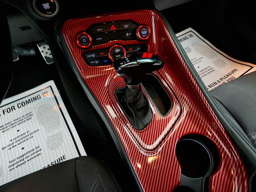 2022 Dodge Challenger SXT photo
