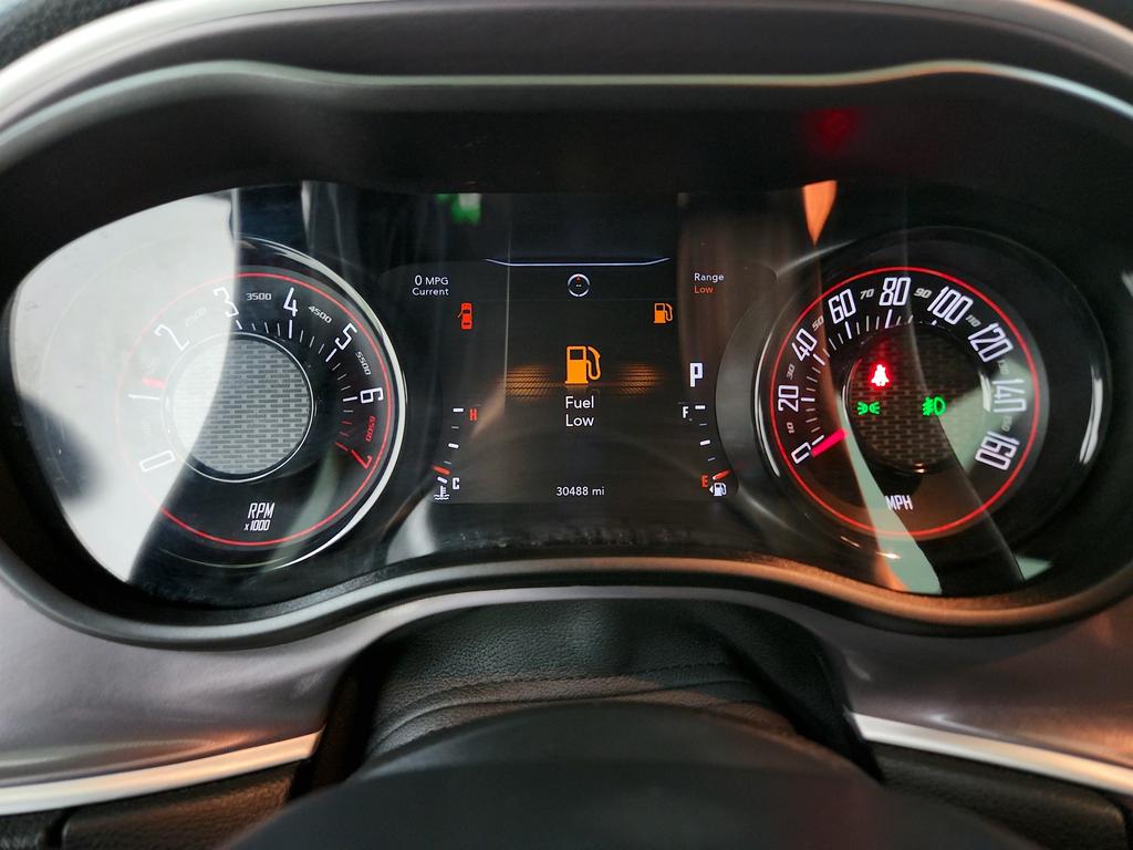 2022 Dodge Challenger SXT photo