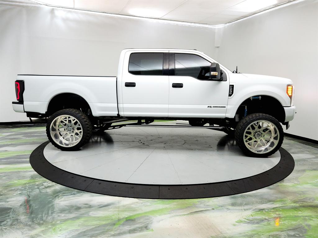 2019 Ford F250sd XLT photo