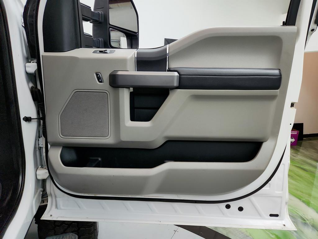 2019 Ford F250sd XLT photo