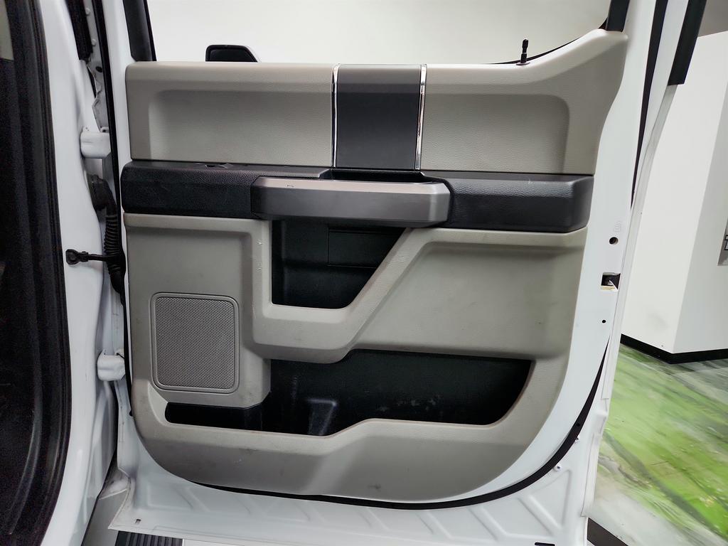 2019 Ford F250sd XLT photo