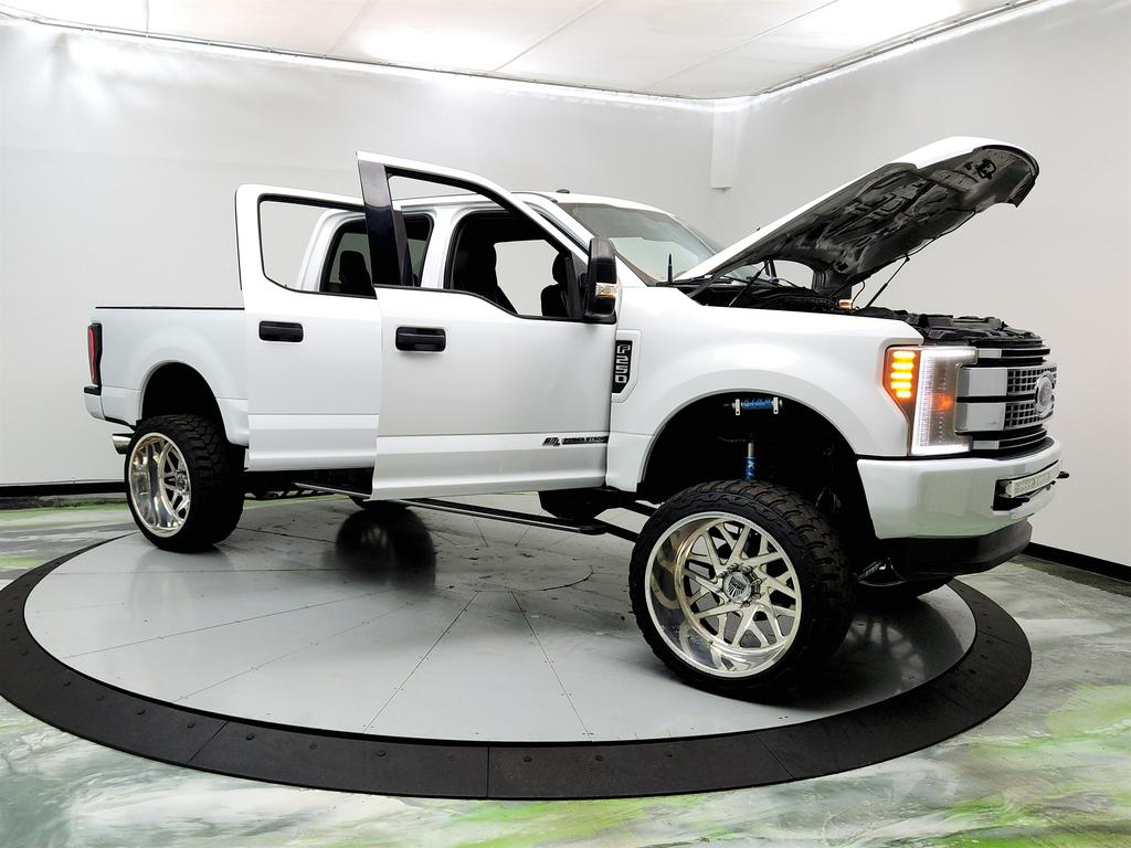2019 Ford F250sd XLT photo