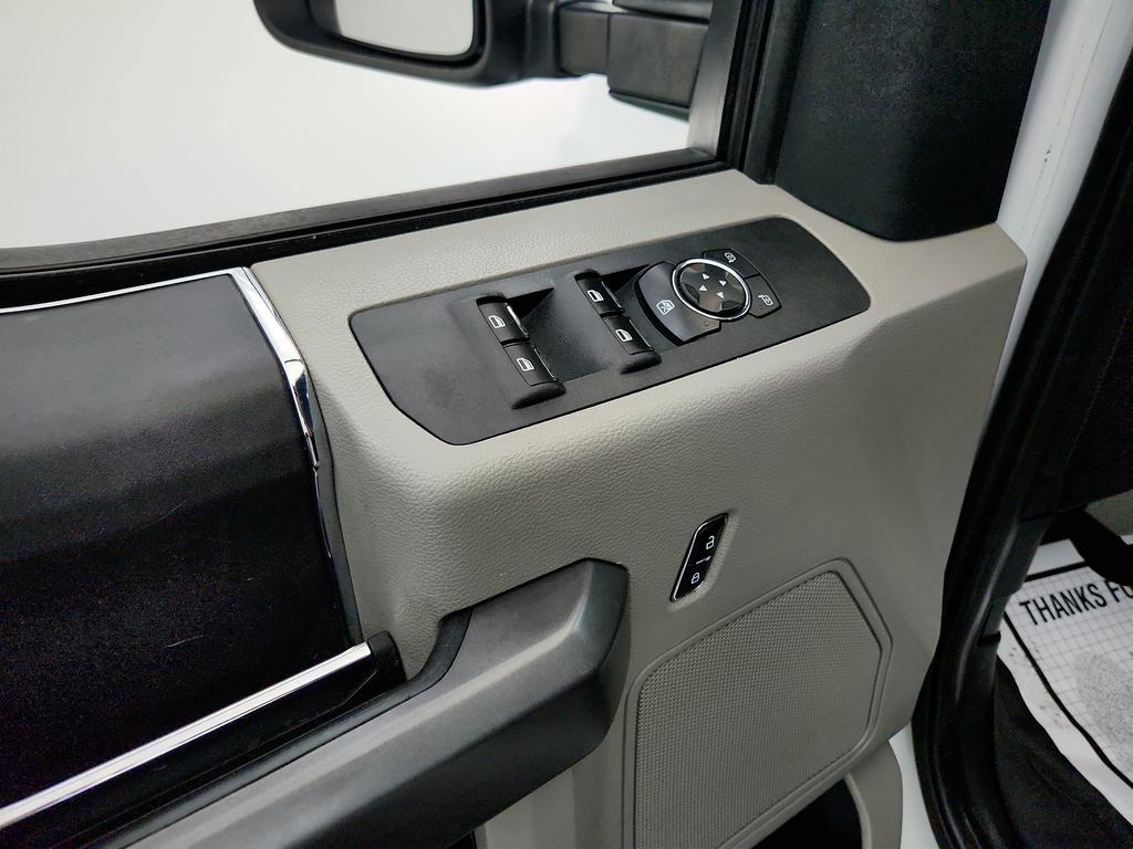 2019 Ford F250sd XLT photo