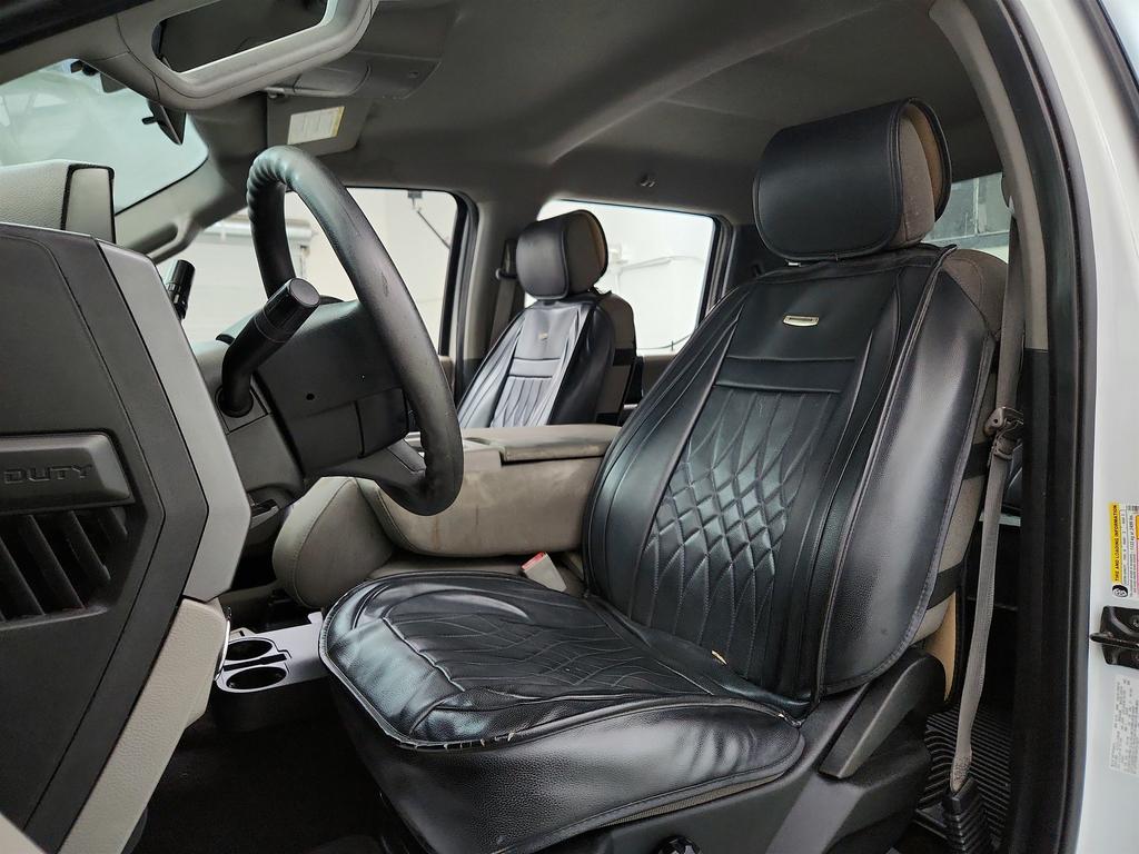 2019 Ford F250sd XLT photo
