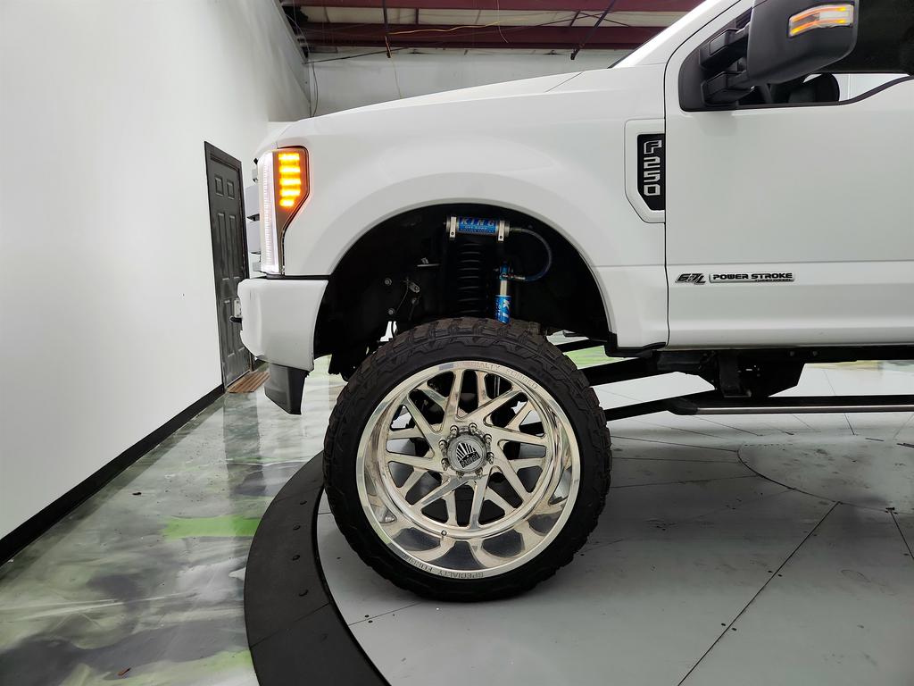 2019 Ford F250sd XLT photo