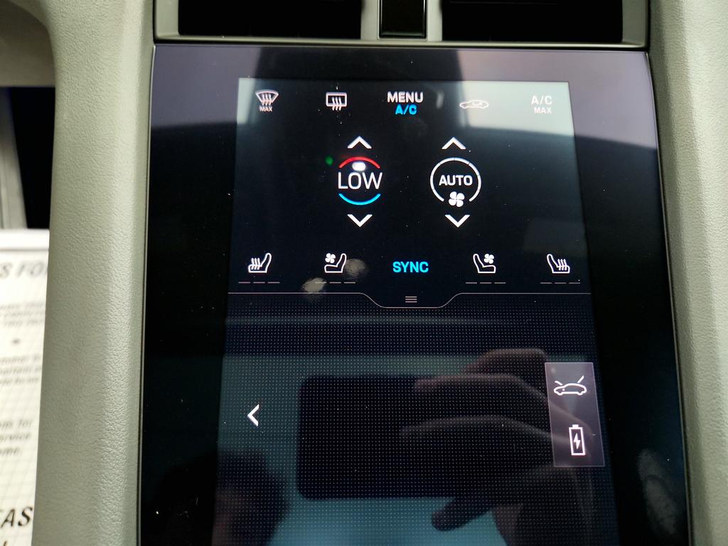 2021 Porsche Taycan 4S photo