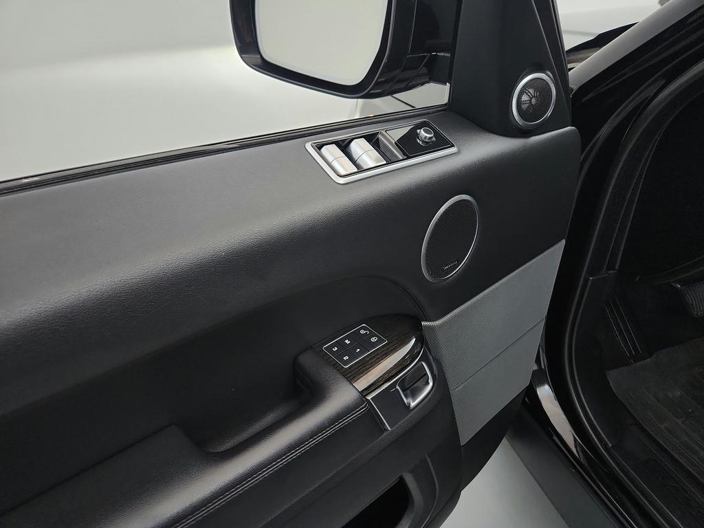2020 Land Rover Range Rover Sport - $23,995