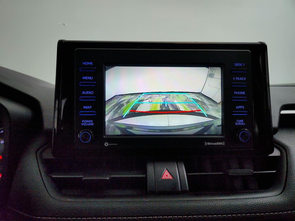 2021 Toyota RAV4 XLE photo
