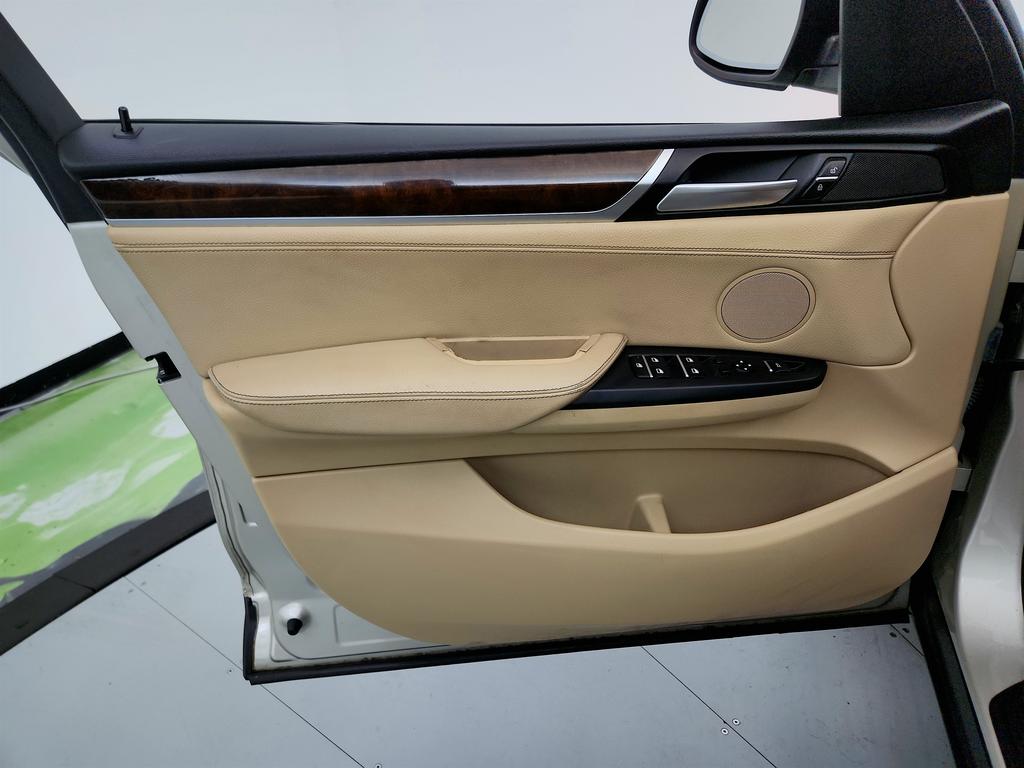 2016 BMW X3 Xdrive28i photo