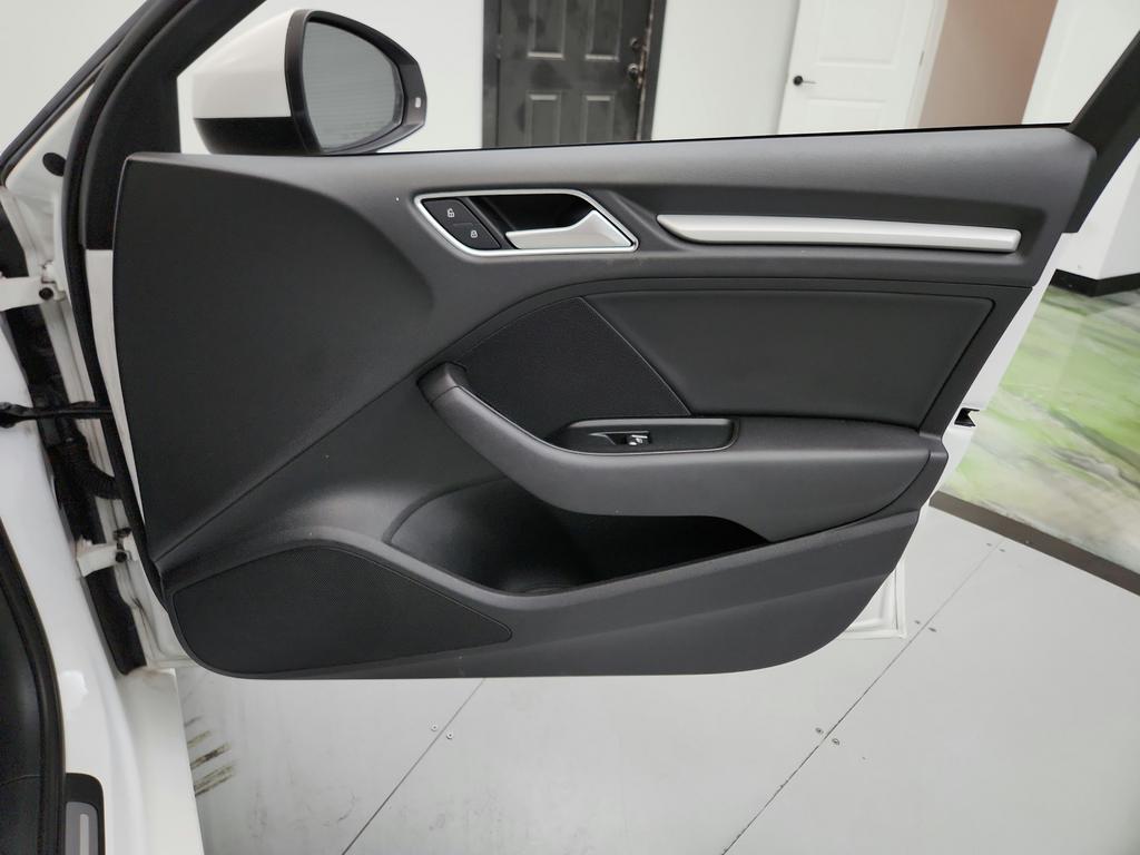 2018 Audi A3 Premium photo