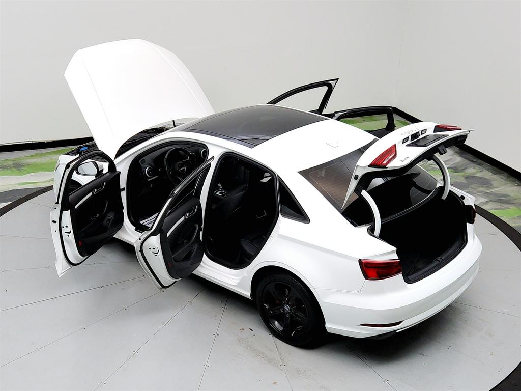 2018 Audi A3 Premium photo