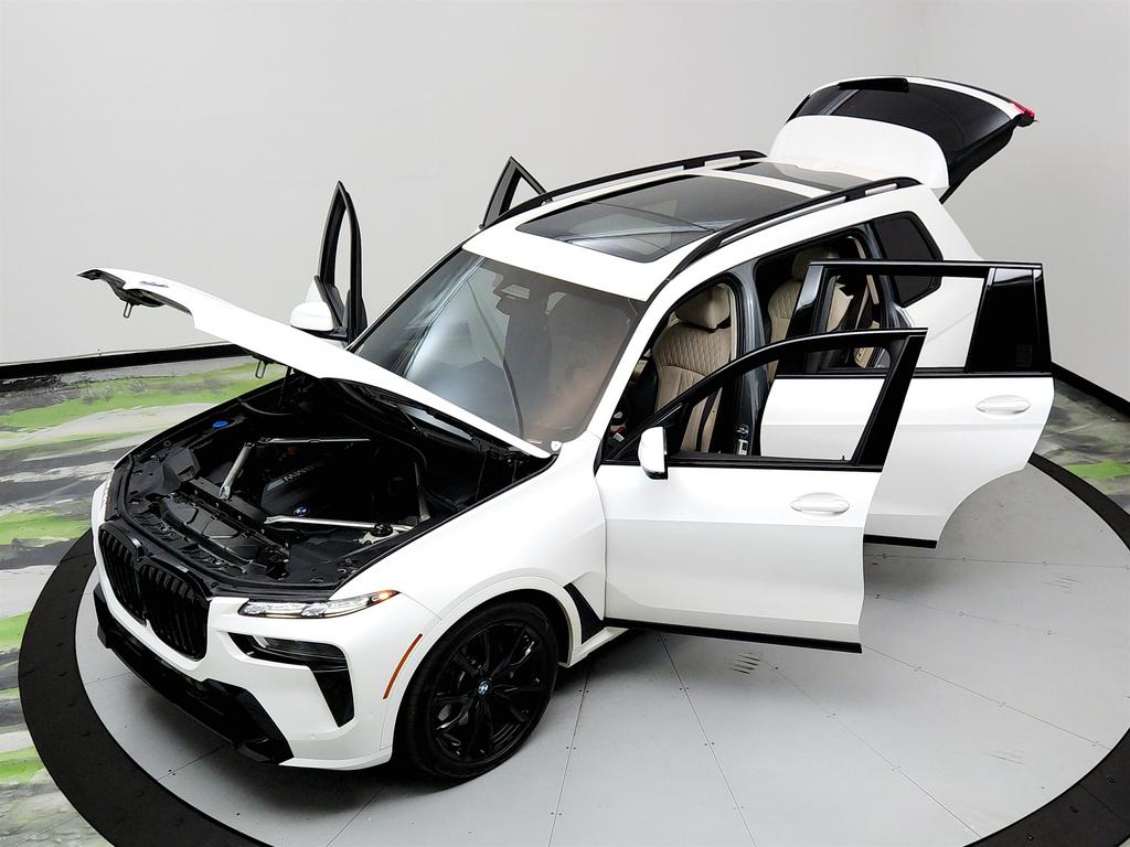2024 BMW X7 Xdrive40i photo